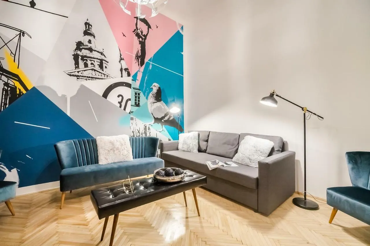 Bpr Colorlib Art Apartment Будапешт