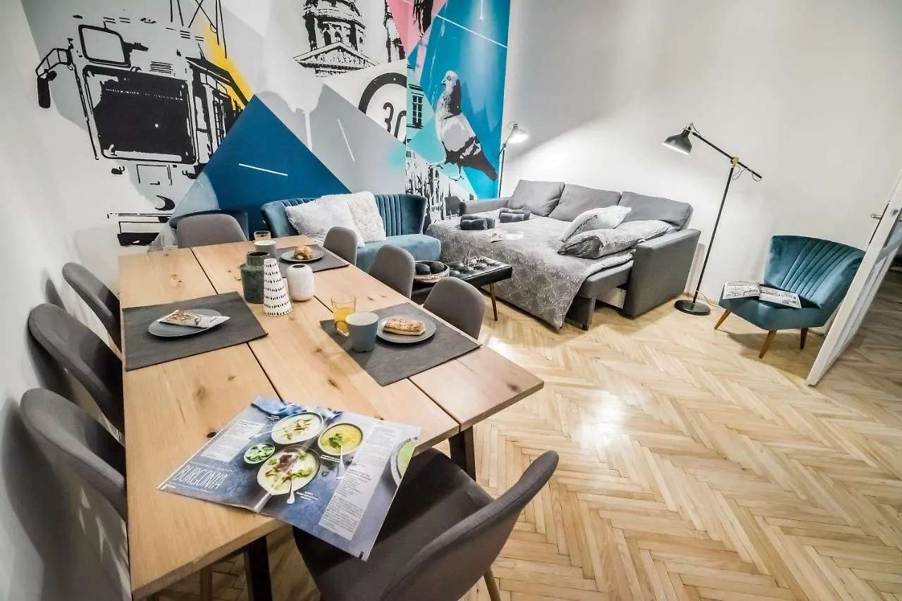 Bpr Colorlib Art Apartment Будапешт