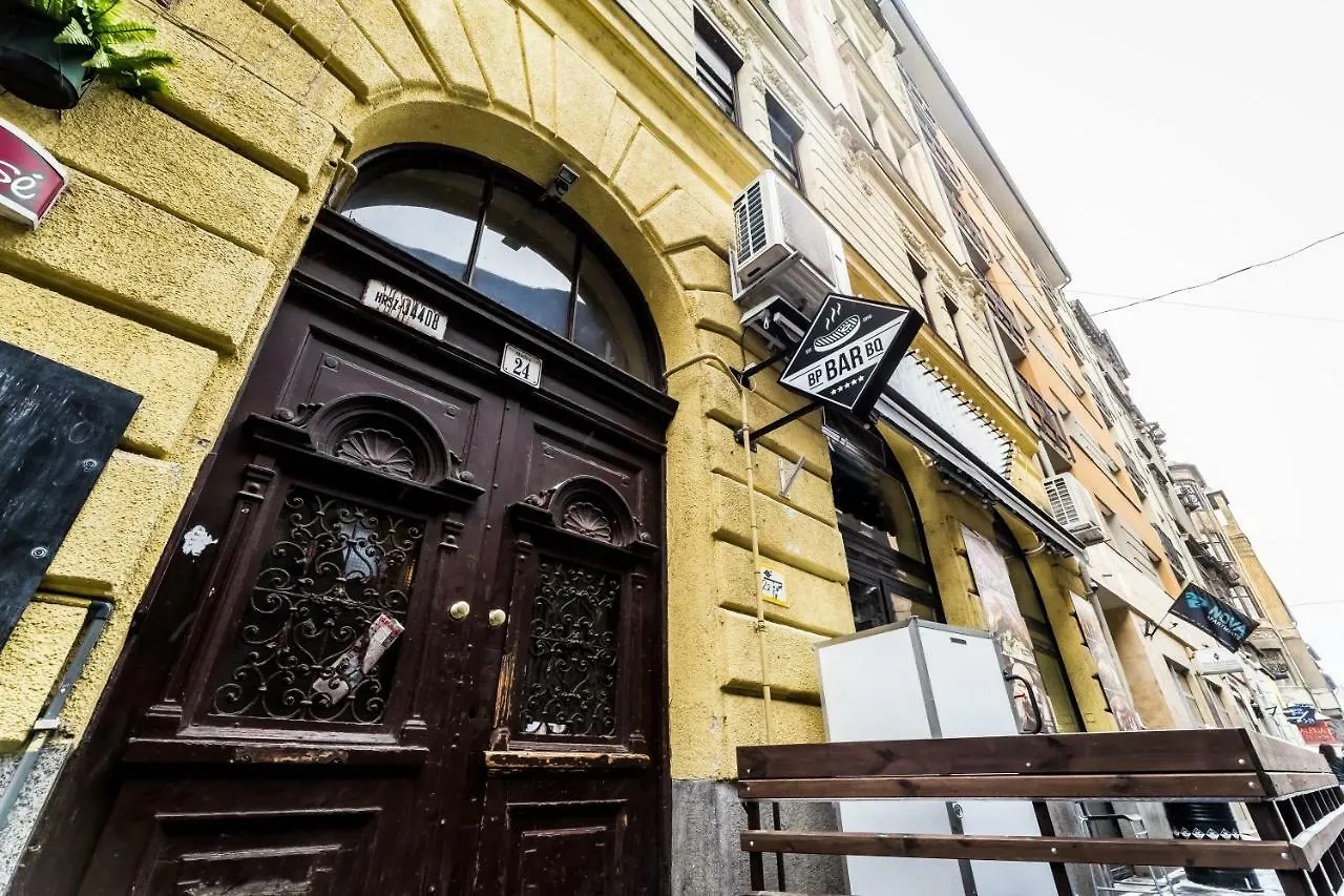 Bpr Colorlib Art Apartment Будапешт Венгрия